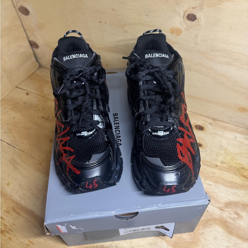 Balenciaga Black and Red Men's Shoes - Picture 4 of 5